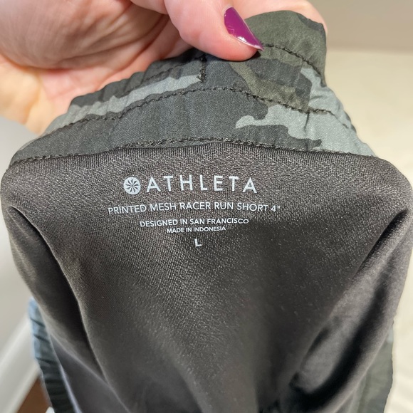 Athleta camo green running shorts - Picture 3 of 4